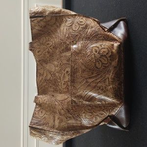 Patricia Nash leather tote with snap closure